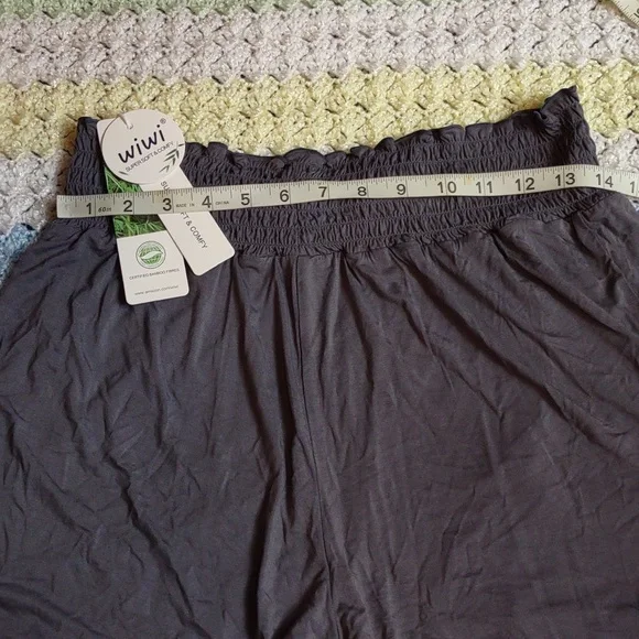 NWT WiWi Large Bamboo High Waist Grey Shorts - Picture 11 of 12